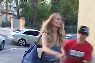 Sharking eine Heiße Frau mit Tollen Titten