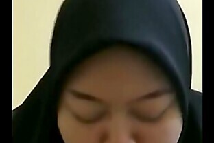 Memek Jilbab Hitam Di Entot
